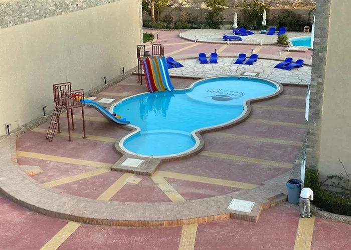 Beachfront Cozy Flat 10 Minutes From Air Port, Free Wifi Apartment Hurghada