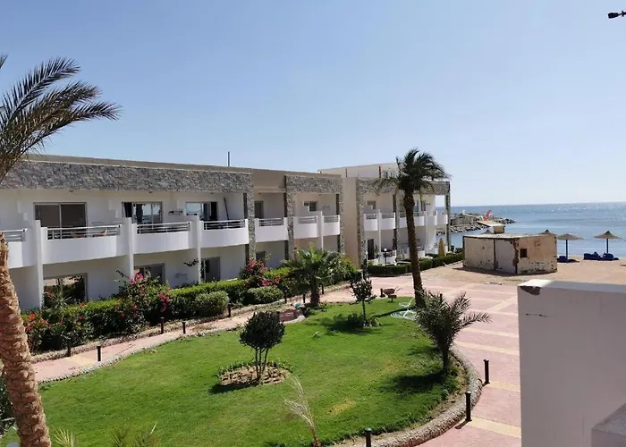 Beachfront Cozy Flat 10 Minutes From Air Port, Free Wifi Apartment Hurghada
