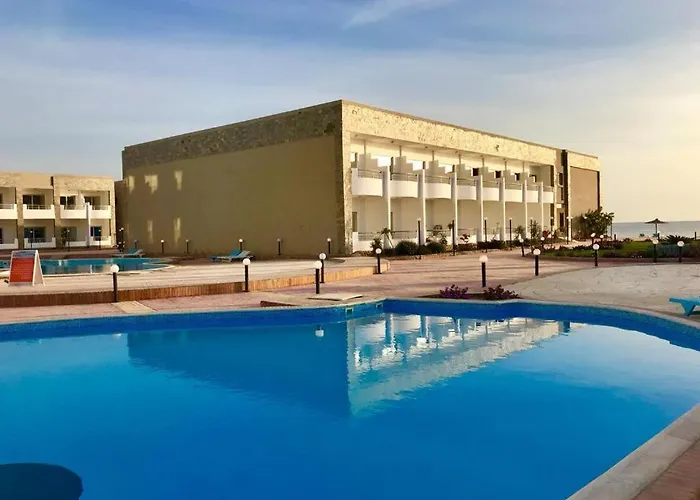 Apartment Beachfront Cozy Flat 10 Minutes From Air Port, Free Wifi