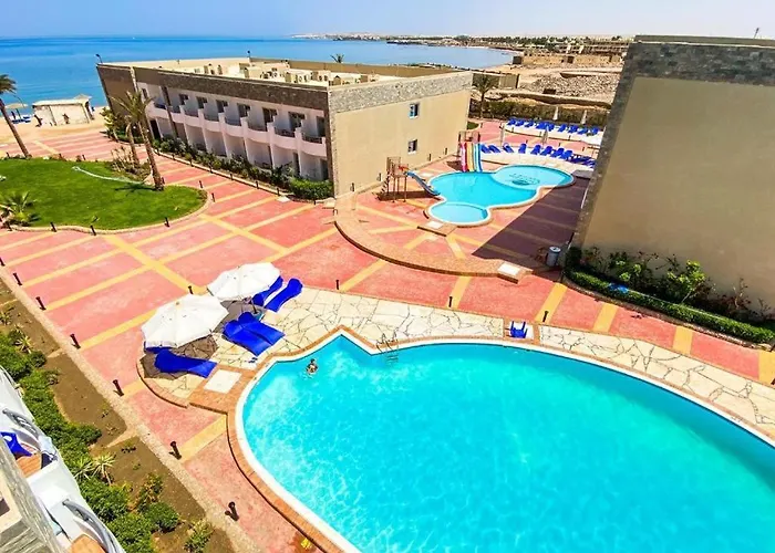 Apartment Beachfront Cozy Flat 10 Minutes From Air Port, Free Wifi