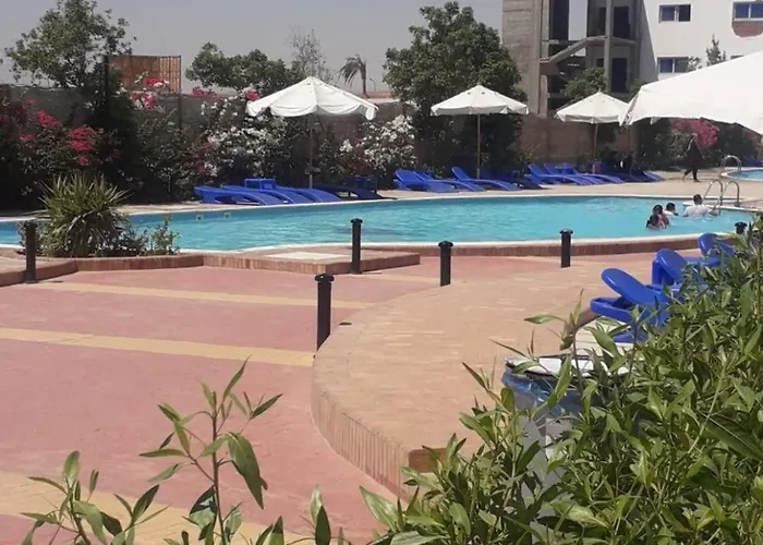 Beachfront Cozy Flat 10 Minutes From Air Port, Free Wifi Hurghada