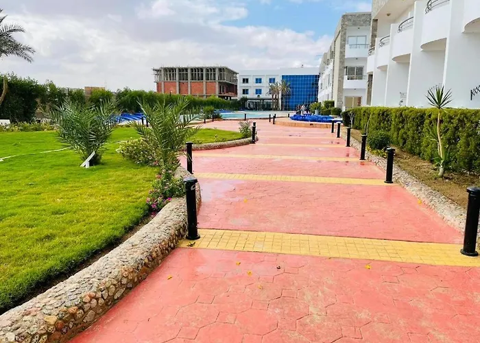 Apartment Beachfront Cozy Flat 10 Minutes From Air Port, Free Wifi Hurghada